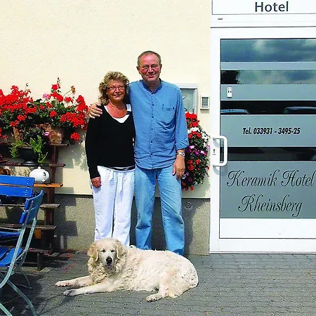 Bed and breakfast Keramik 3*