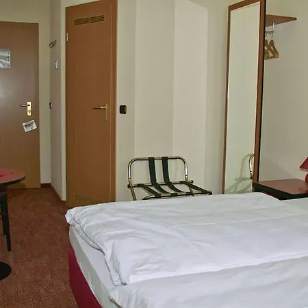 Bed & Breakfast Keramik 3*